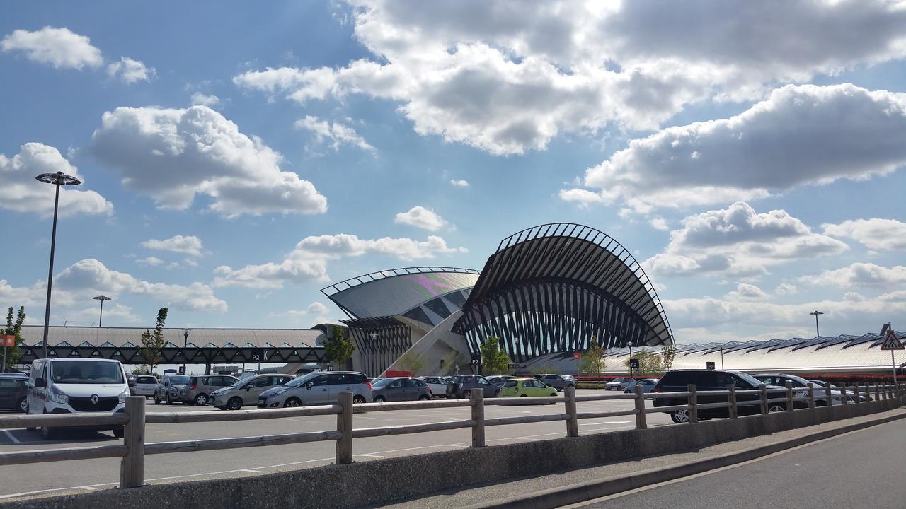 Hotelf1 Lyon Isle D'Abeau Ouest St Exupery Saint-Quentin-Fallavier Esterno foto